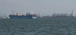 Containerschip voor Tweede Maasvlakte